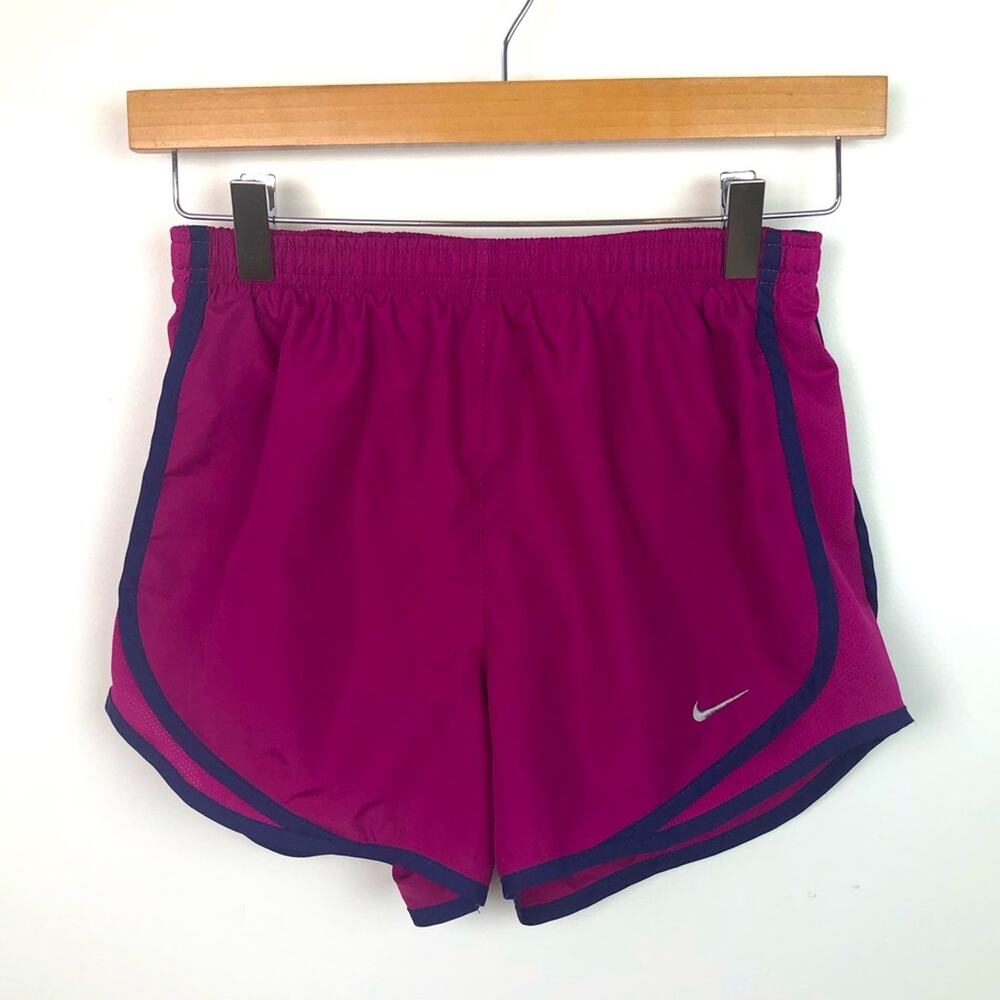 Nike Tempo Shorts - Raspberry - XS